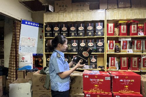 山西太原迎澤區市場監管局開展酒類食品專項檢查